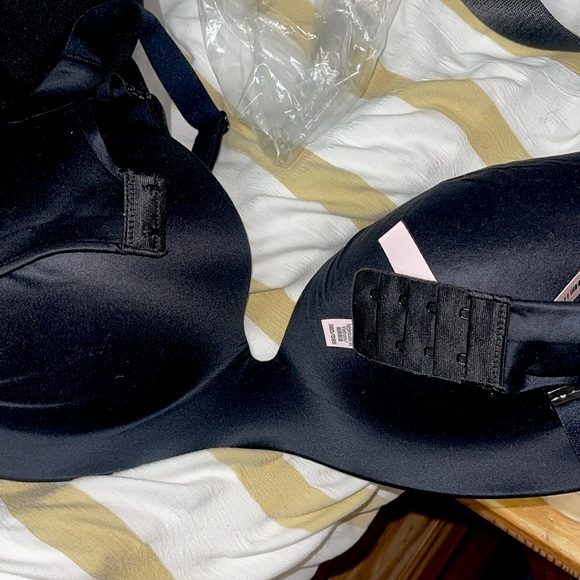 Black Victoria Secret Bra - Picture 5 of 5